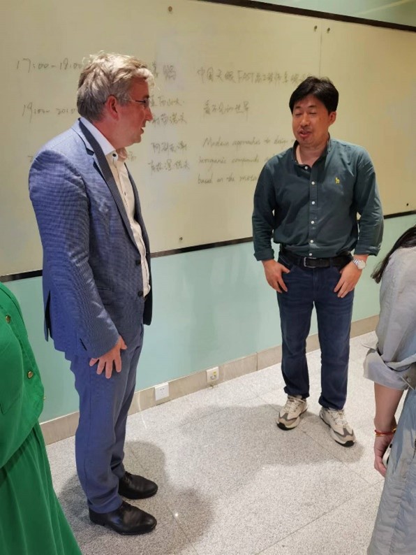 科学7.jpg